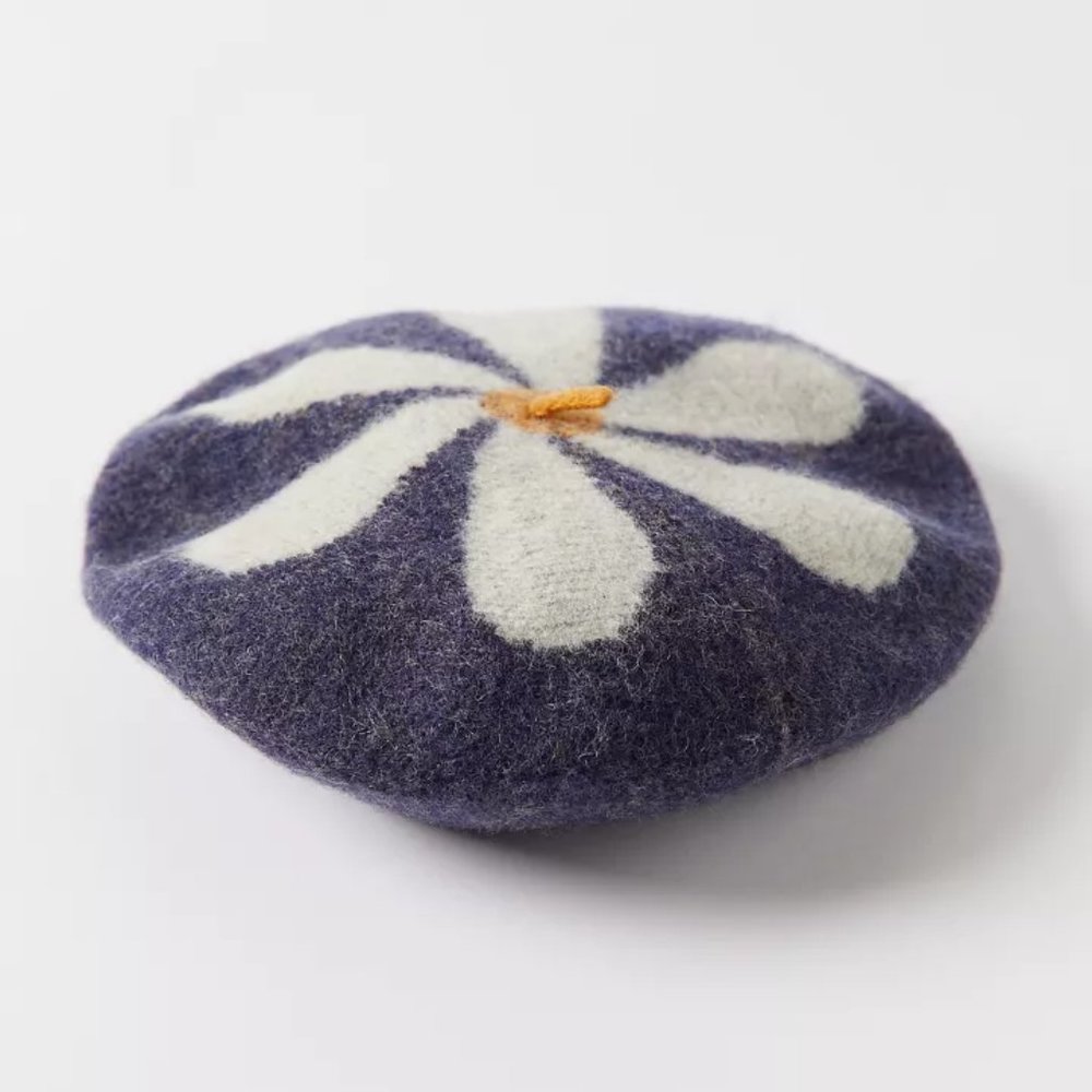Urban Outfitters Lela Icon Beret - Picture 1 of 2